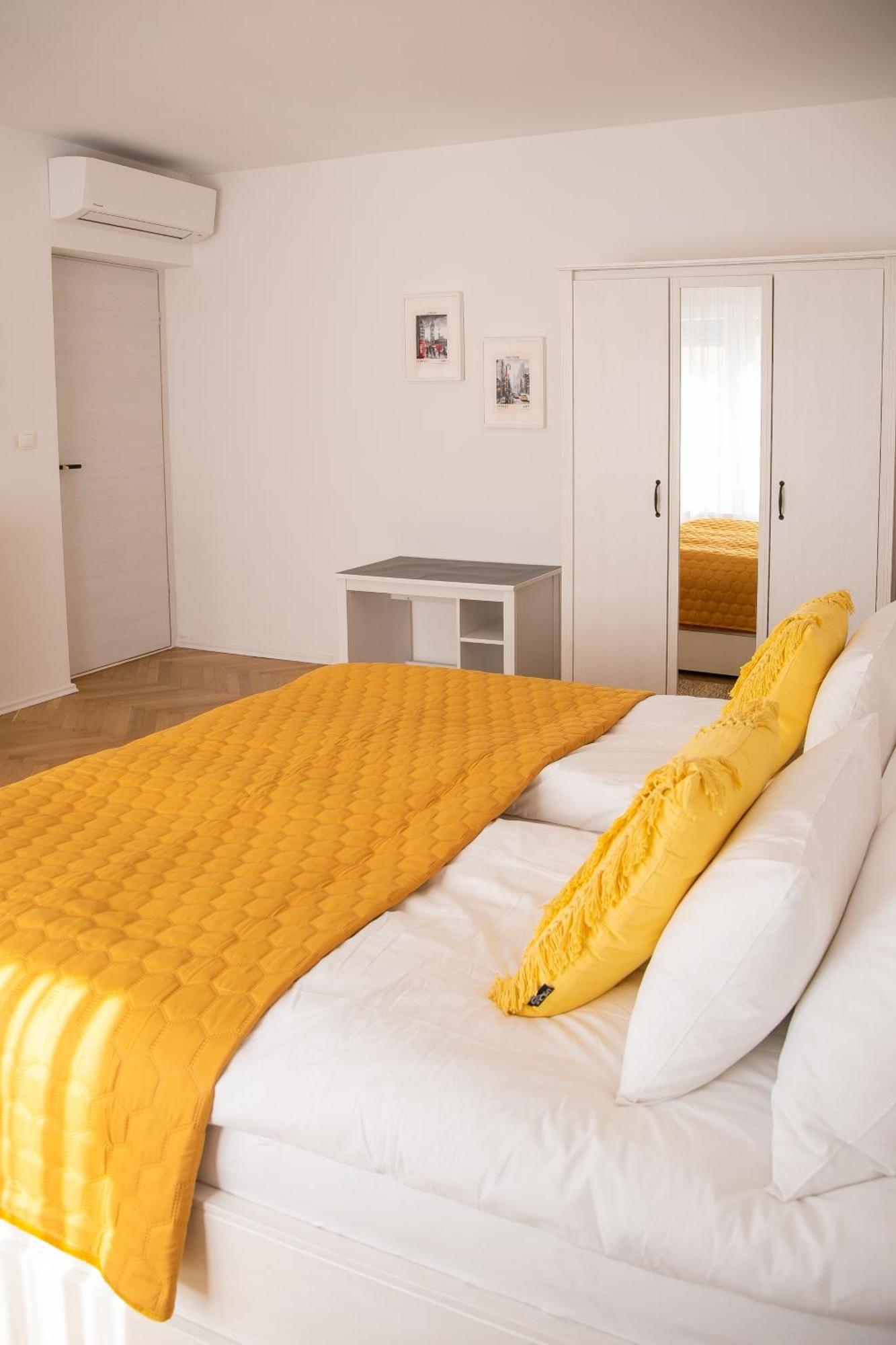 Apartment Marela Split Exterior photo