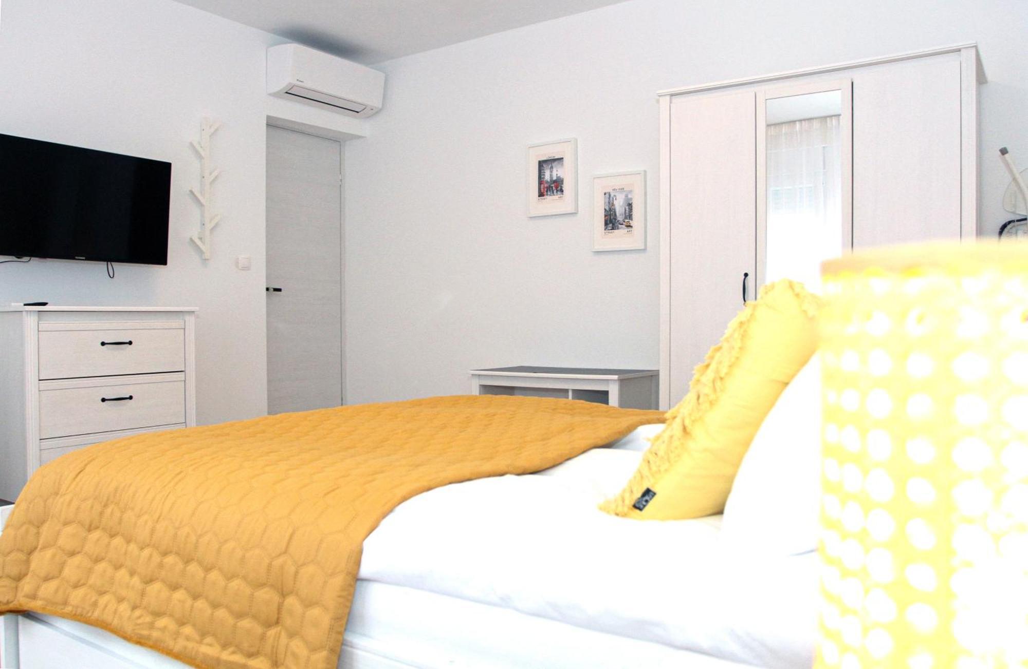 Apartment Marela Split Exterior photo