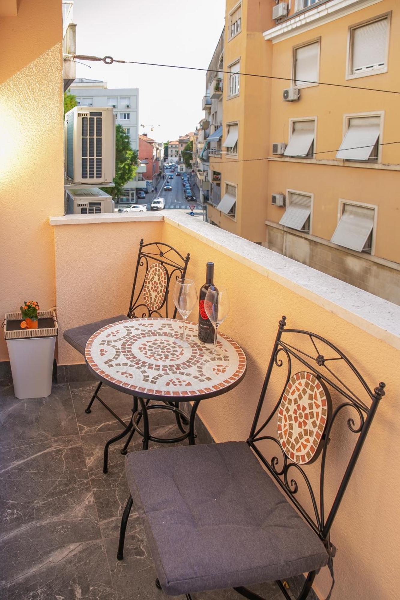 Apartment Marela Split Exterior photo